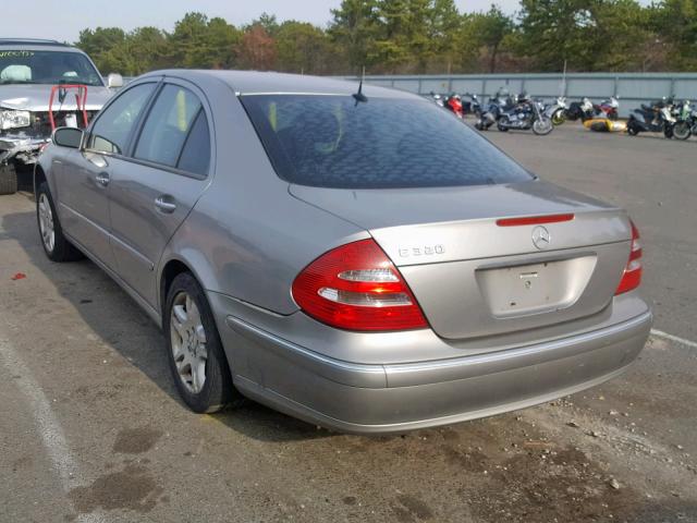 WDBUF65J13A270632 - 2003 MERCEDES-BENZ E 320 GRAY photo 3