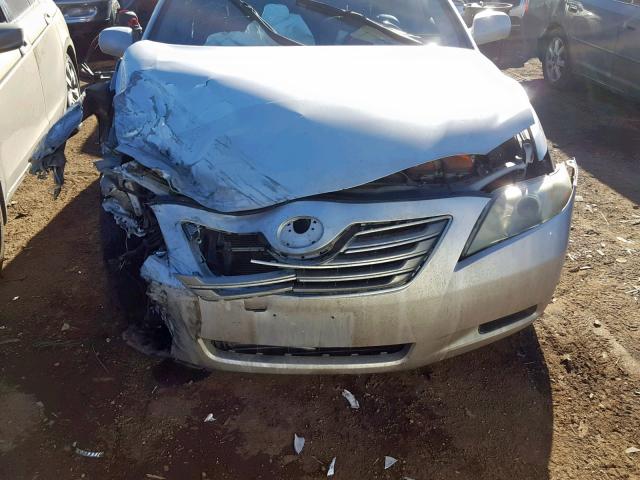 4T1BB46K28U043693 - 2008 TOYOTA CAMRY HYBR SILVER photo 7