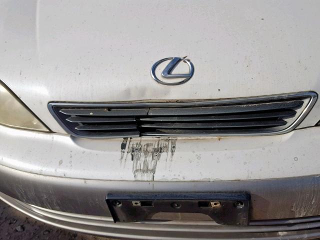 JT8BF28G5X0173087 - 1999 LEXUS ES 300 WHITE photo 9