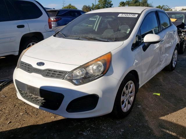 KNADM5A36D6132370 - 2013 KIA RIO LX WHITE photo 2