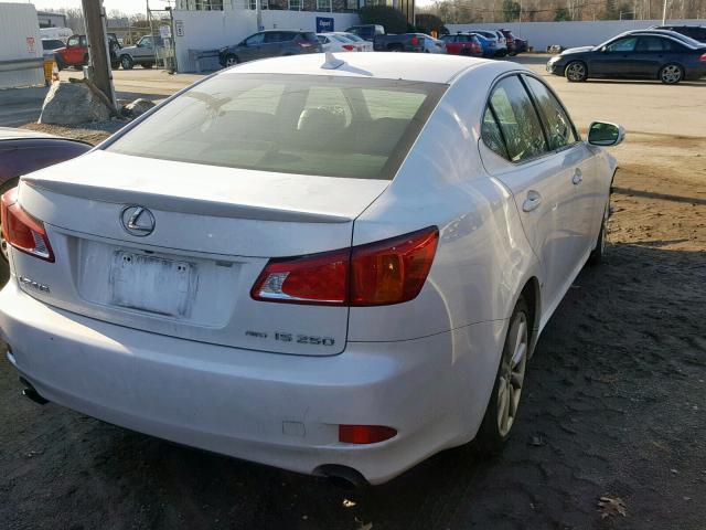 JTHCF5C23A5042459 - 2010 LEXUS IS 250 WHITE photo 4