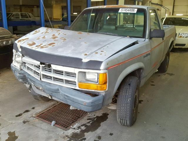 1B7FL16G7NS609660 - 1992 DODGE DAKOTA GRAY photo 2