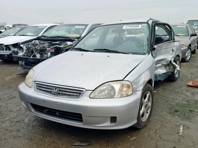 2HGEJ6617XH572888 - 1999 HONDA CIVIC BASE SILVER photo 2