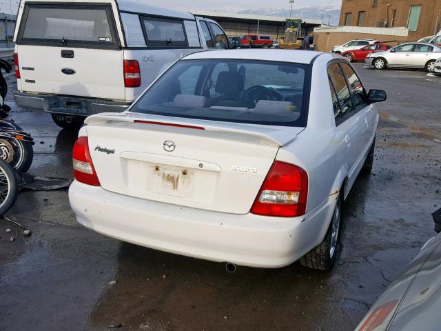 JM1BJ226820561262 - 2002 MAZDA PROTEGE DX WHITE photo 4