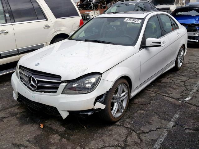 WDDGF4HB0EA905484 - 2014 MERCEDES-BENZ C 250 WHITE photo 2