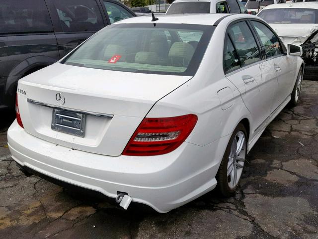 WDDGF4HB0EA905484 - 2014 MERCEDES-BENZ C 250 WHITE photo 4