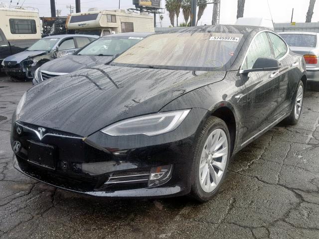 5YJSA1E24JF262421 - 2018 TESLA MODEL S შავი ფოტო 2
