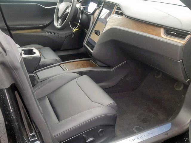 5YJSA1E24JF262421 - 2018 TESLA MODEL S შავი ფოტო 5