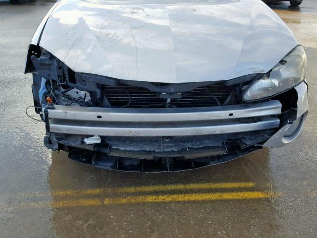 2G2WP552561242085 - 2006 PONTIAC GRAND PRIX ვერცხლისფერი ფოტო 9