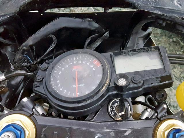 JS1GN7CA942105430 - 2004 SUZUKI GSX-R600 K TWO TONE photo 8