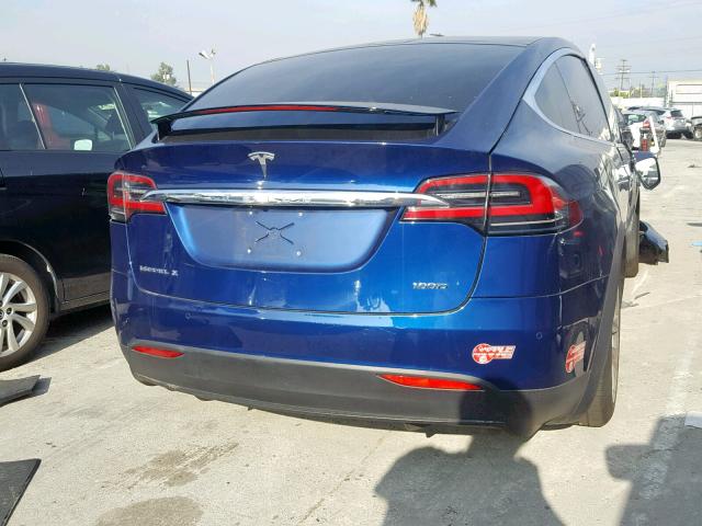 5YJXCAE28HF060286 - 2017 TESLA MODEL X BLUE photo 4