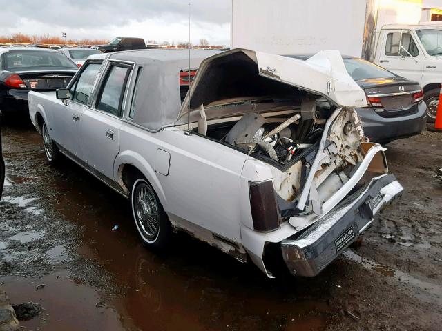 1LNBP96F4GY703614 - 1986 LINCOLN TOWN CAR WHITE photo 3