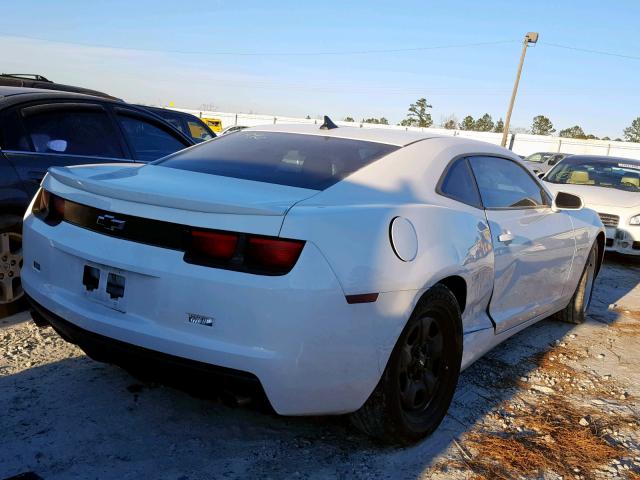 2G1FA1E33D9175346 - 2013 CHEVROLET CAMARO LS WHITE photo 4