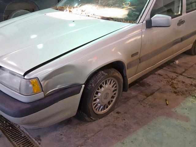 YV1LW5506R2048826 - 1994 VOLVO 850 SILVER photo 9