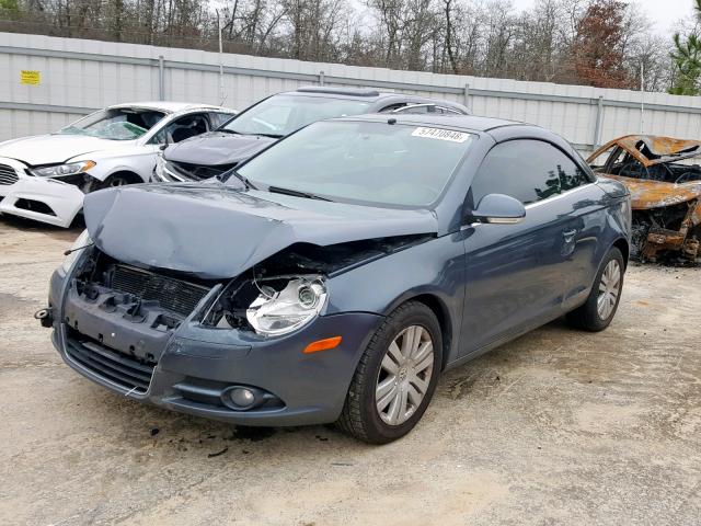 WVWBA71FX7V011571 - 2007 VOLKSWAGEN EOS 2.0T GRAY photo 2