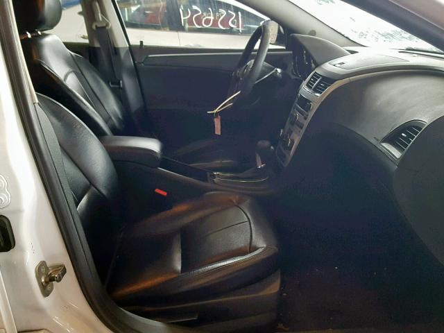 1G1ZC5EU8BF390832 - 2011 CHEVROLET MALIBU 1LT თეთრი ფოტო 5