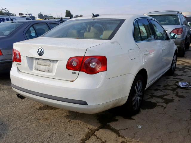 3VWSG71K06M741135 - 2006 VOLKSWAGEN JETTA 2.5 WHITE photo 4