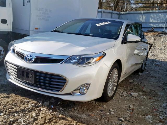 4T1BD1EB3DU005264 - 2013 TOYOTA AVALON HYB WHITE photo 2