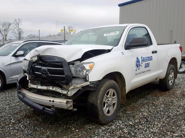 5TFJU5F12BX004602 - 2011 TOYOTA TUNDRA WHITE photo 2