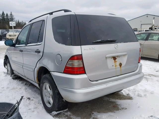 4JGAB54E6XA127420 - 1999 MERCEDES-BENZ ML 320 SILVER photo 3