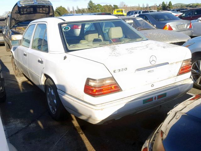 WDBEA32E0SC178164 - 1995 MERCEDES-BENZ E 320 BASE WHITE photo 3