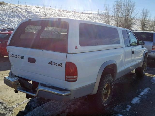 1B7GG22Y8XS130471 - 1999 DODGE DAKOTA WHITE photo 4