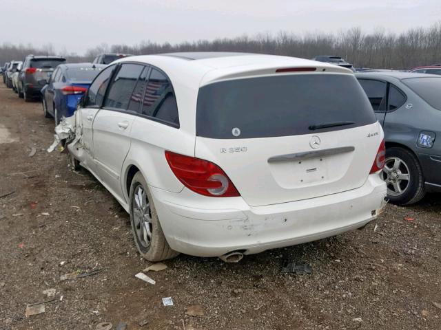 4JGCB65EX6A009740 - 2006 MERCEDES-BENZ R 350 WHITE photo 3