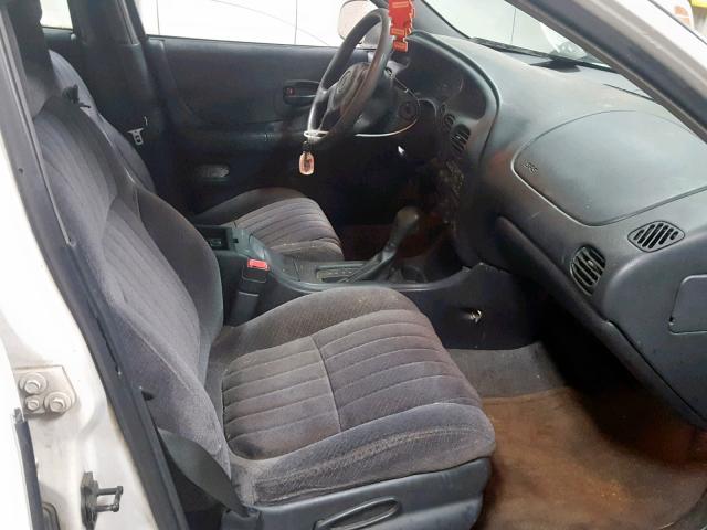 1G2WK52J41F138599 - 2001 PONTIAC GRAND PRIX WHITE photo 5