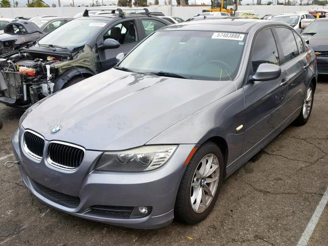 WBAPH5G55ANM35054 - 2010 BMW 328 I SULE GRAY photo 2