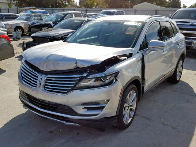 5LMCJ2C91GUJ03164 - 2016 LINCOLN MKC SELECT SILVER photo 2