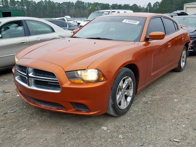 2B3CL3CG9BH614964 - 2011 DODGE CHARGER ORANGE photo 2