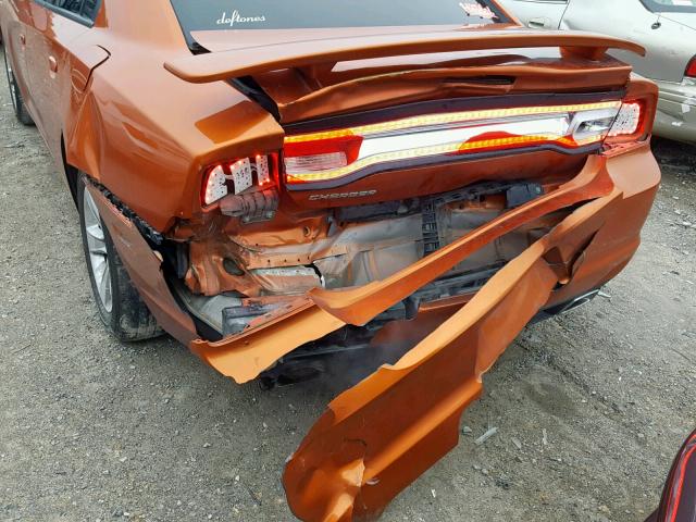 2B3CL3CG9BH614964 - 2011 DODGE CHARGER ORANGE photo 9