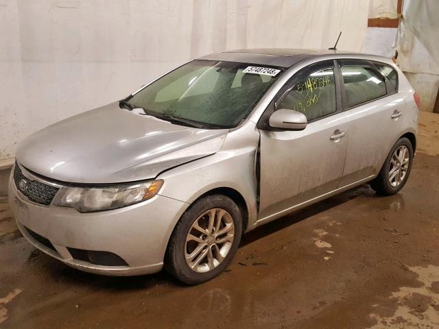 KNAFU5A20B5350128 - 2011 KIA FORTE EX SILVER photo 2