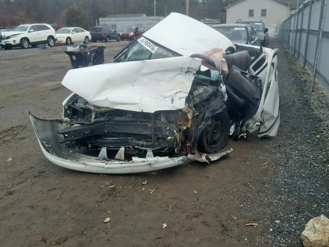 1Y1SK5267VZ458277 - 1997 GEO PRIZM BASE WHITE photo 2