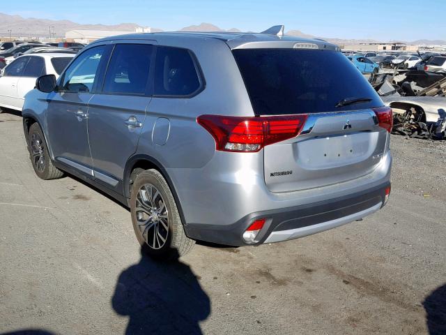 JA4AZ3A36JZ058805 - 2018 MITSUBISHI OUTLANDER SILVER photo 3