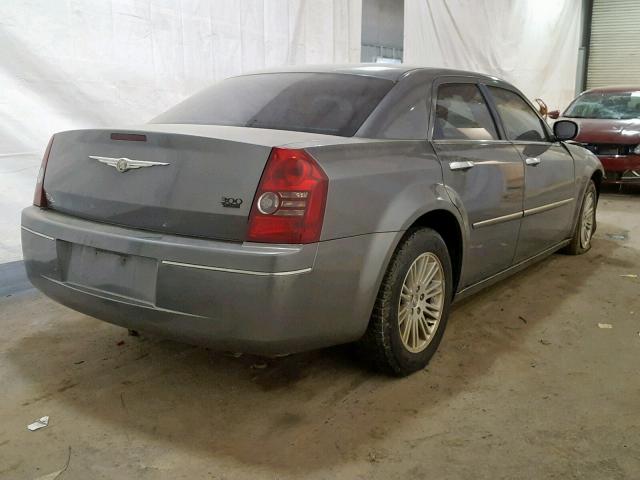 2C3CA4CD0AH318931 - 2010 CHRYSLER 300 TOURIN GRAY photo 4