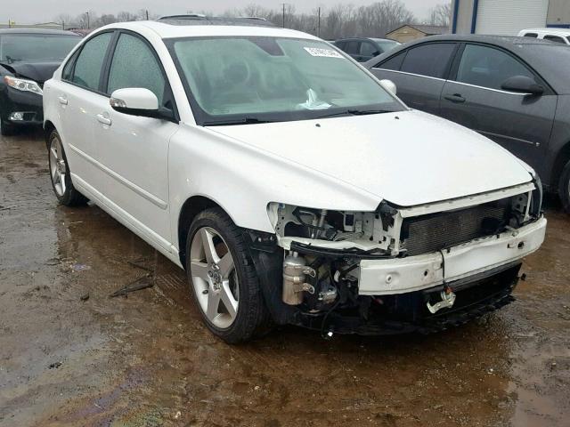 YV1MS382282401756 - 2008 VOLVO S40 2.4I WHITE photo 1