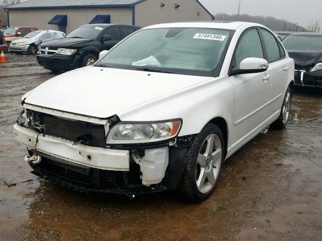 YV1MS382282401756 - 2008 VOLVO S40 2.4I WHITE photo 2