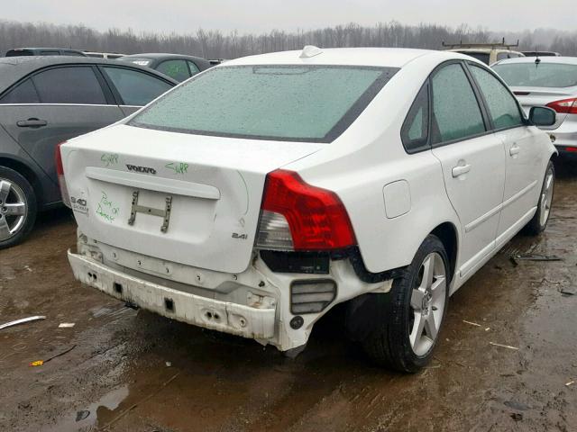 YV1MS382282401756 - 2008 VOLVO S40 2.4I WHITE photo 4