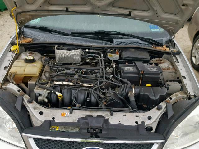 1FAFP34N96W186095 - 2006 FORD FOCUS ZX4 SILVER photo 7