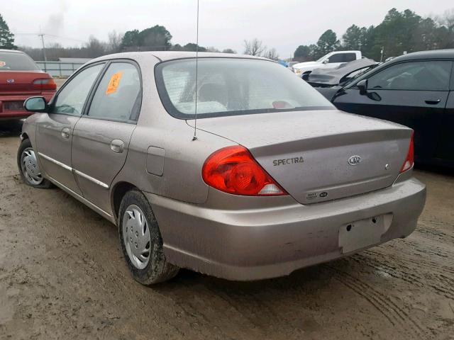 KNAFB121325182926 - 2002 KIA SPECTRA BA GOLD photo 3