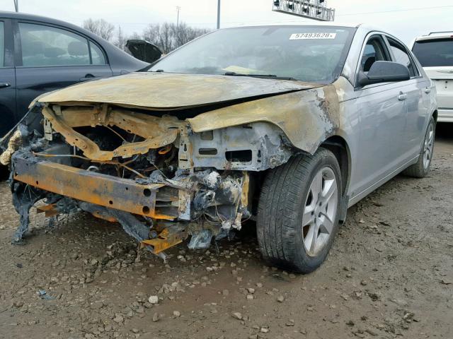 1G1ZA5E02A4102414 - 2010 CHEVROLET MALIBU LS SILVER photo 2