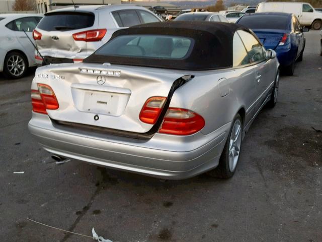 WDBLK65G92T098008 - 2002 MERCEDES-BENZ CLK320 SILVER photo 4