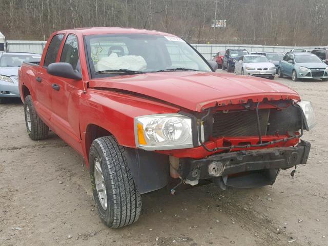 1D7HW48N65S326606 - 2005 DODGE DAKOTA QUA RED photo 1