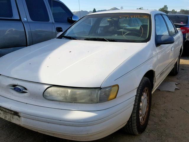 1FALP5248SG135118 - 1995 FORD TAURUS GL WHITE photo 2