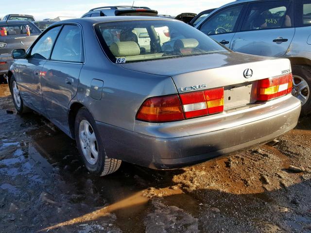 JT8BF28G8X0219575 - 1999 LEXUS ES 300 SILVER photo 3