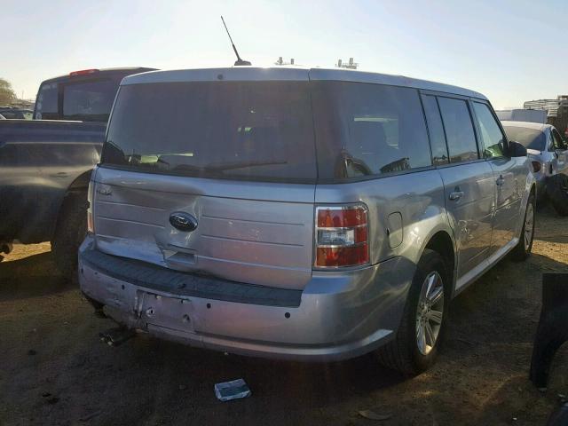 2FMGK5BC3BBD02599 - 2011 FORD FLEX SE SILVER photo 4