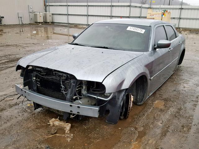 2C3KA73WX6H474870 - 2006 CHRYSLER 300C SRT-8 GRAY photo 2