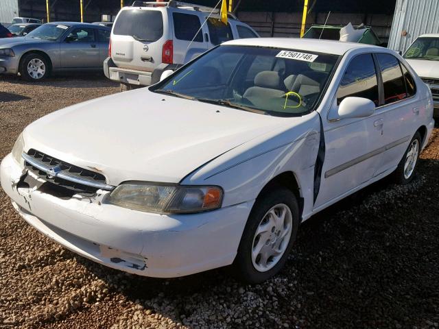 1N4DL01D3XC165694 - 1999 NISSAN ALTIMA XE WHITE photo 2