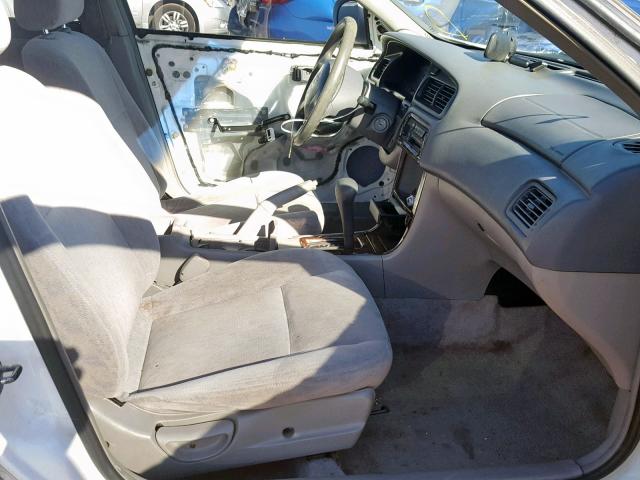 1N4DL01D3XC165694 - 1999 NISSAN ALTIMA XE WHITE photo 5